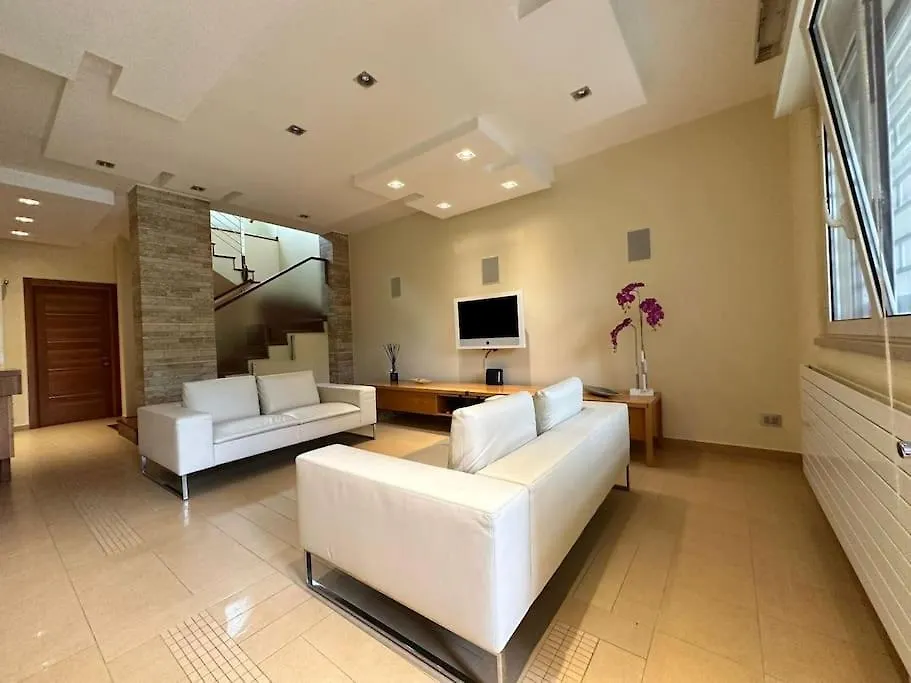 باري Villa Luxury Giardini D'Oriente & Spa 0*,  إيطاليا